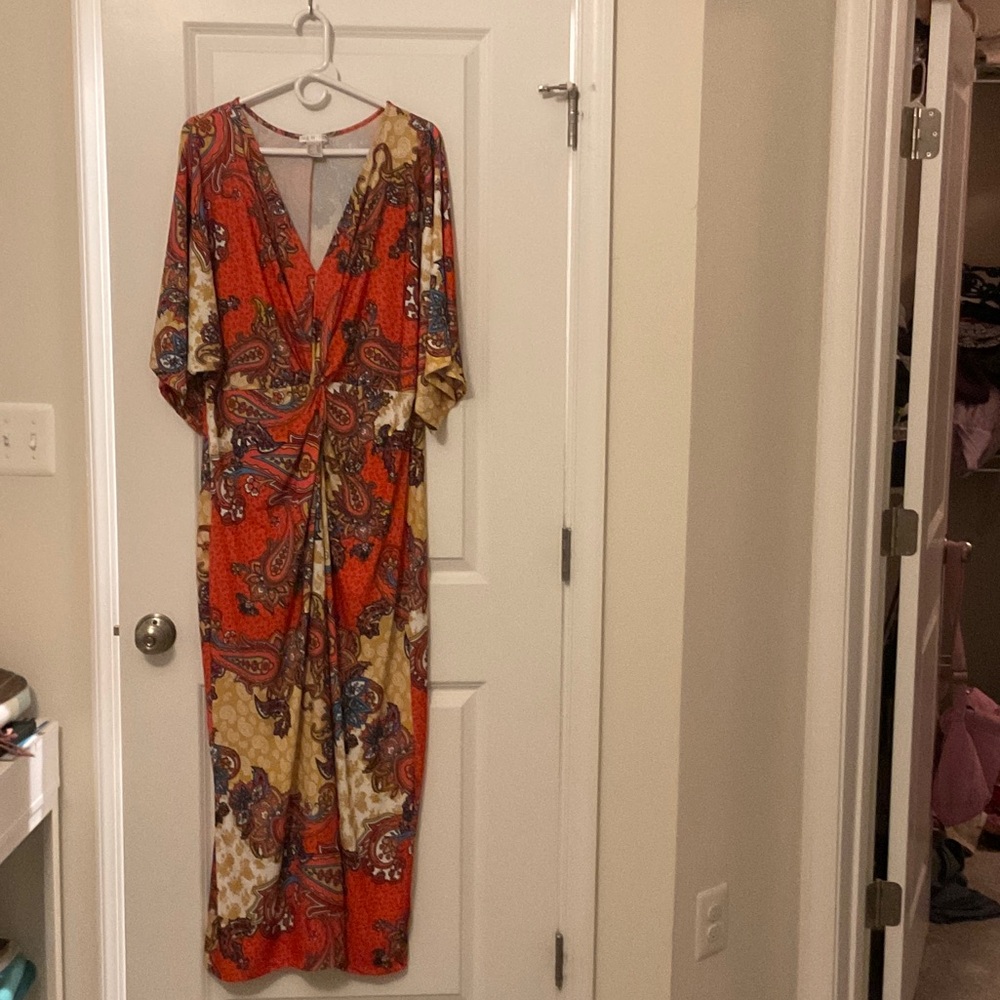 VENUS Vibrant Red and Gold Paisley Maxi Dress